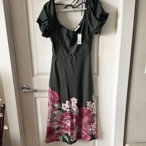 Francesca's Collections Green and Pink Floral Midi Dress